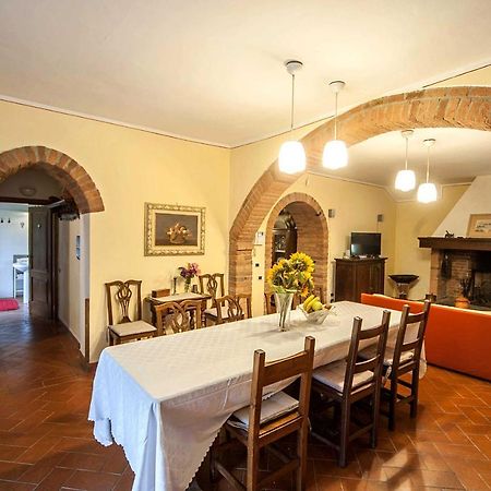 Podere Sionne Чиуси Екстериор снимка